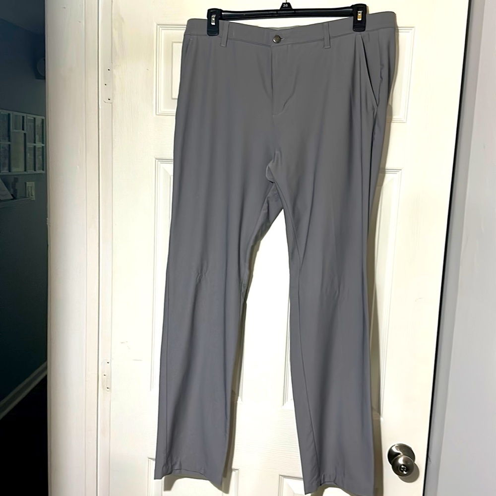 New without tags!!! Light grey men’s Adidas 365 golf pants 38x34.